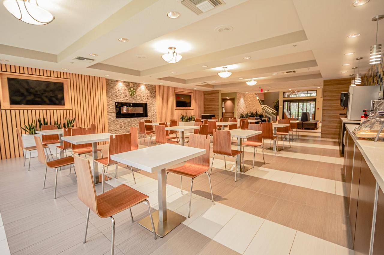 Days Inn & Suites By Wyndham Fort Myers Near Jetblue Park Luaran gambar