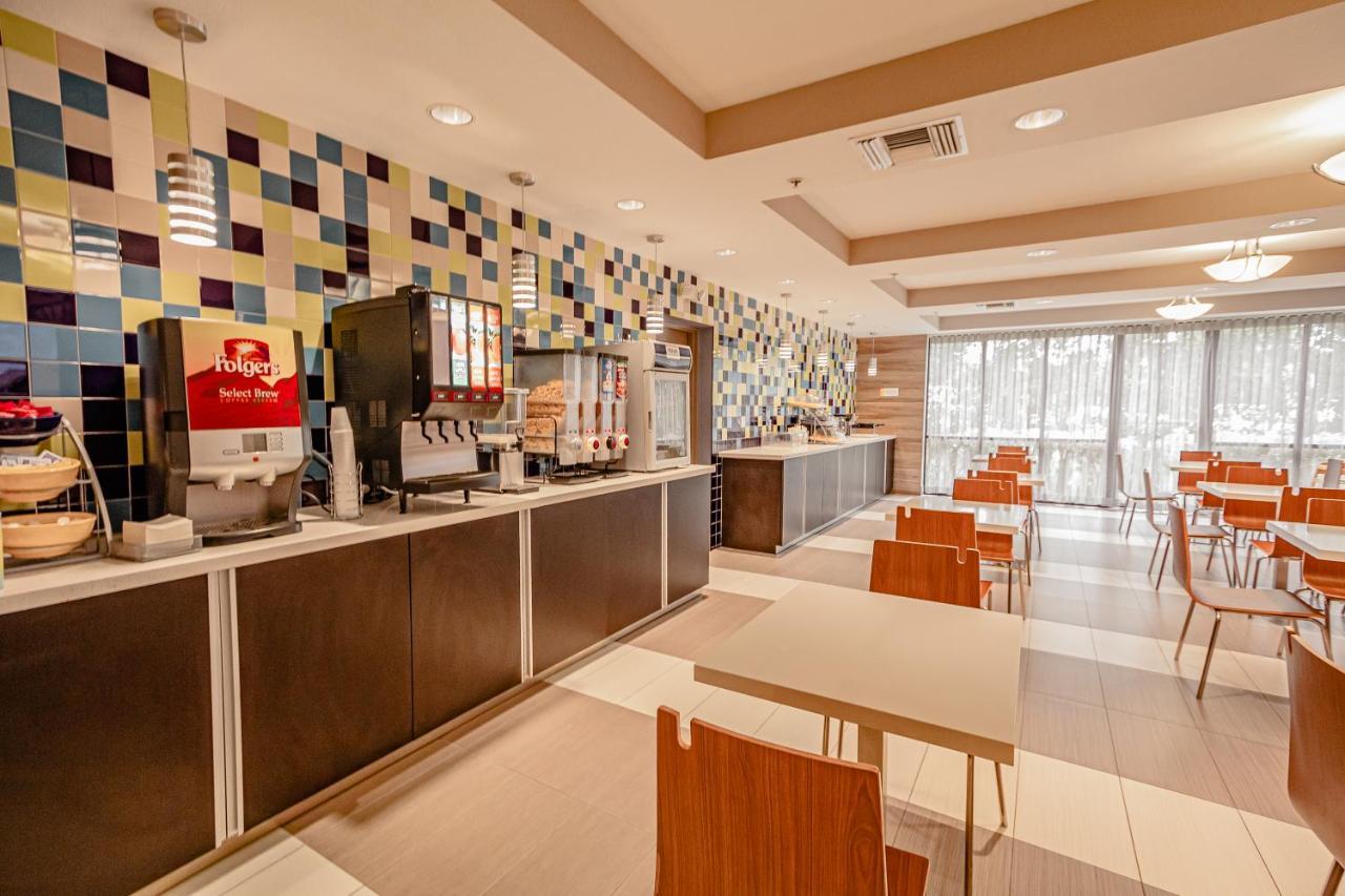 Days Inn & Suites By Wyndham Fort Myers Near Jetblue Park Luaran gambar