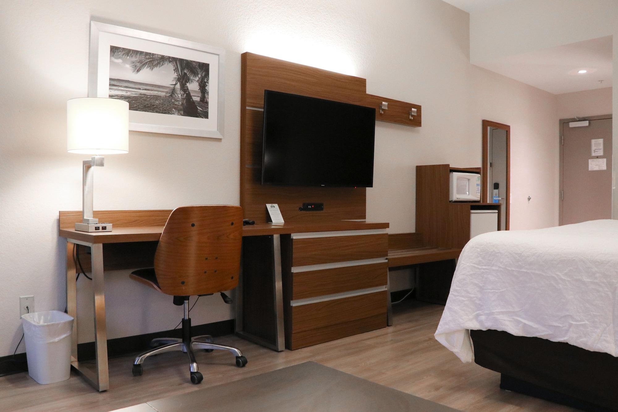 Days Inn & Suites By Wyndham Fort Myers Near Jetblue Park Luaran gambar